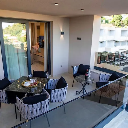 Villa Nina I - Apartments With Pool Near The Sea Apartment *