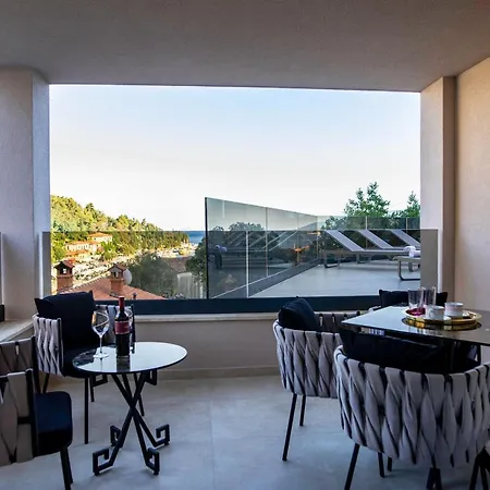 Villa Nina I - Apartments With Pool Near The Sea * Rabac