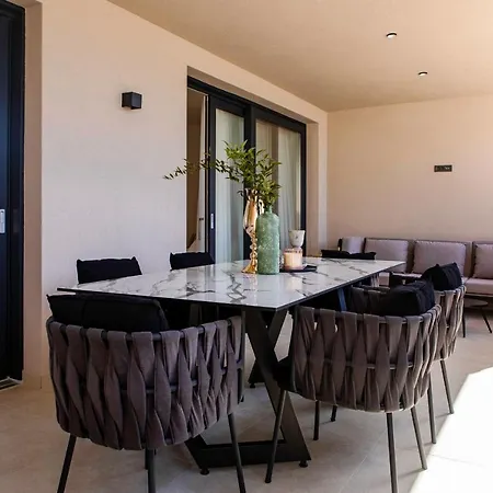 Villa Nina I - Apartments With Pool Near The Sea Rabac